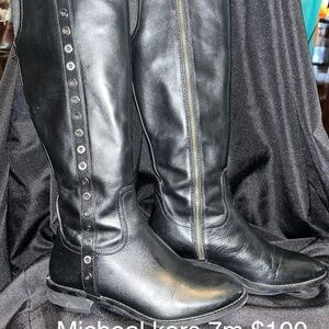 Micheal kors boots size 7